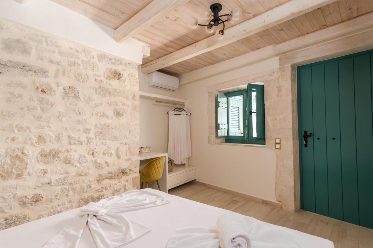 Cozy Secret With Jetted Tub Holiday home