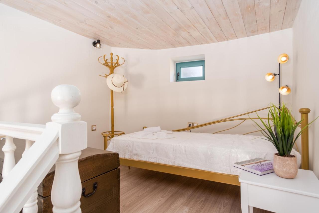 Cozy Secret With Jetted Tub * Prines (Rethymno)